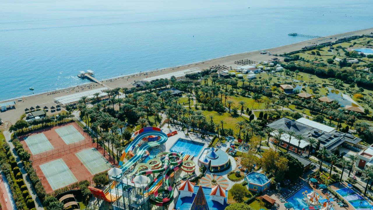 Ic Hotels Green Palace - Kids Concept Antalya Extérieur photo Aerial view of the water park