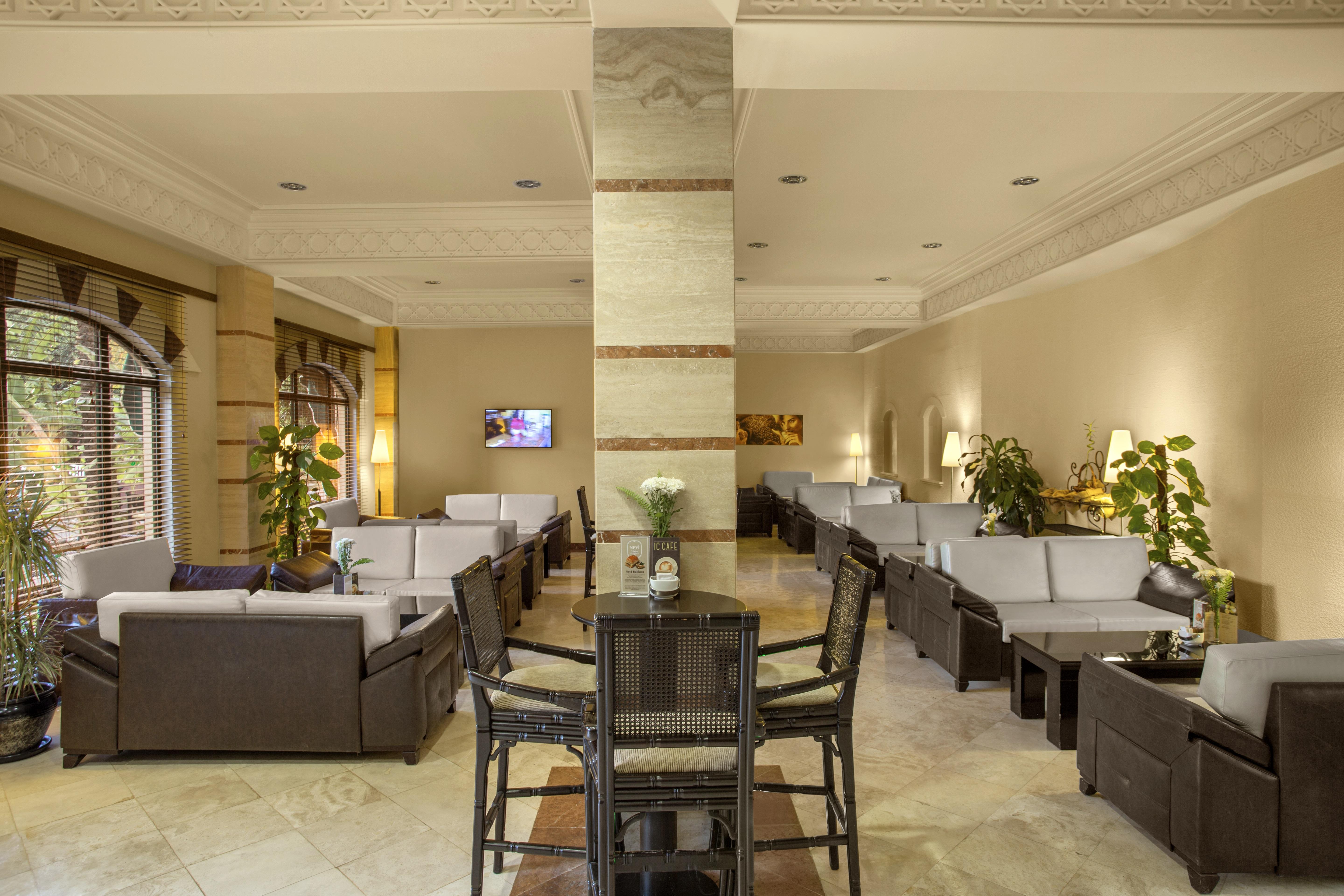 Ic Hotels Green Palace - Kids Concept Antalya Extérieur photo The lounge at the airport