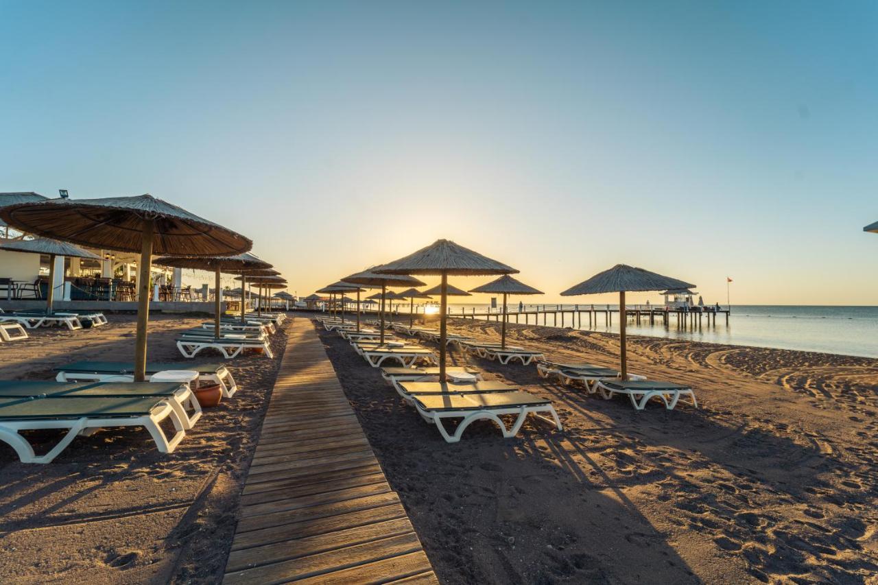 Ic Hotels Green Palace - Kids Concept Antalya Extérieur photo Sunset at the beach