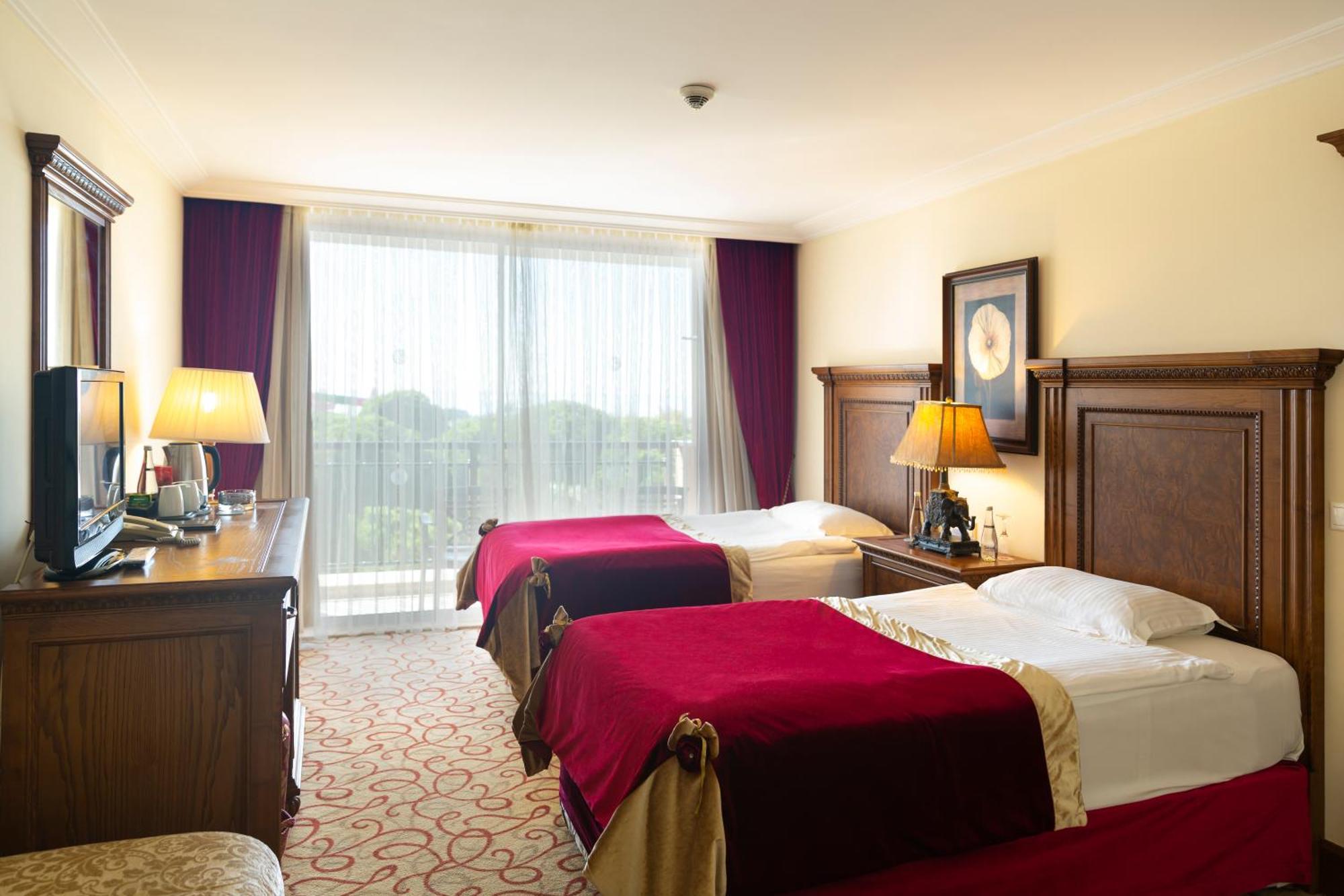 Ic Hotels Green Palace - Kids Concept Antalya Chambre photo A room at the hotel